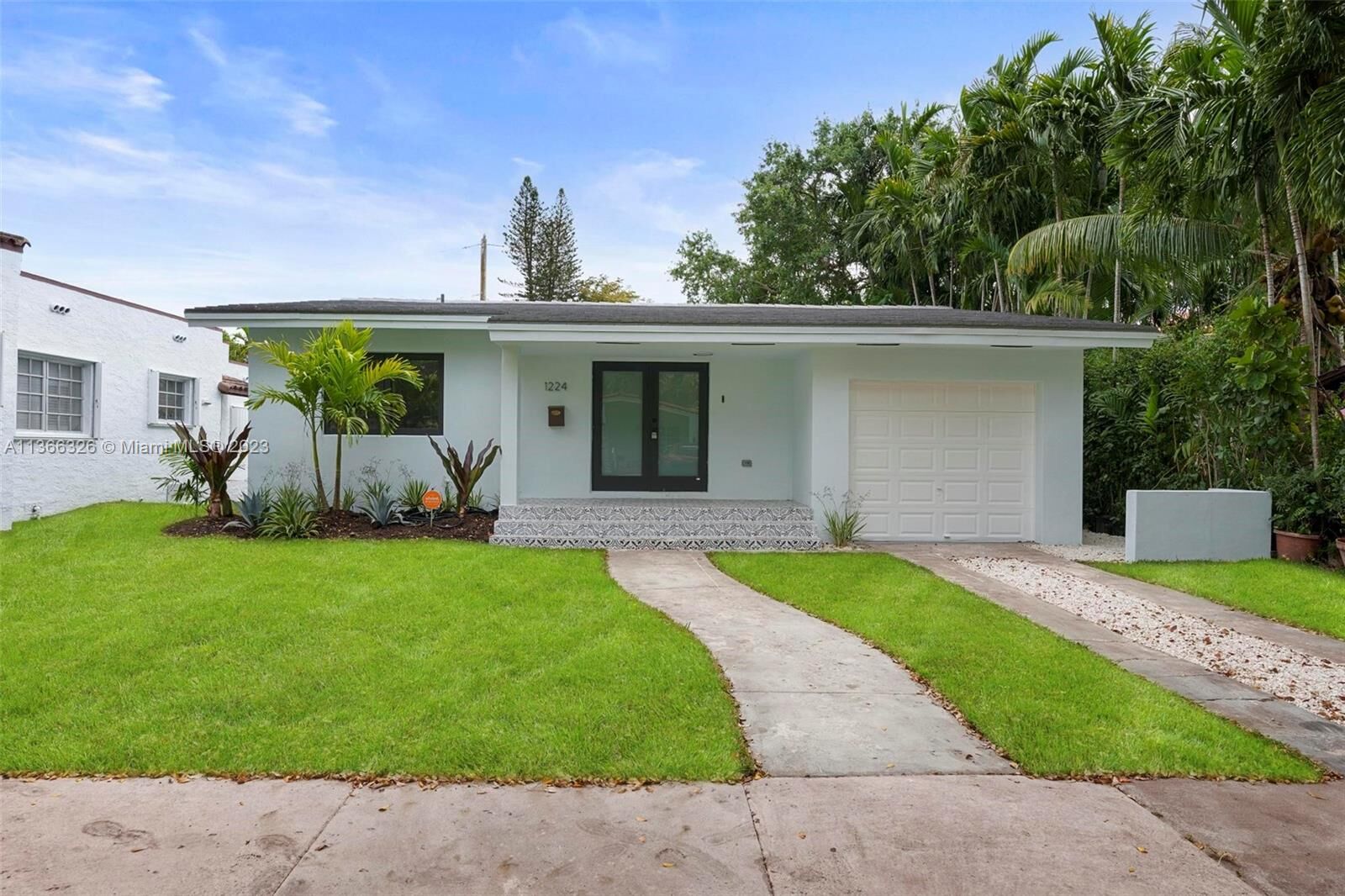 Property Photo:  1224 Aguila Ave  FL 33134