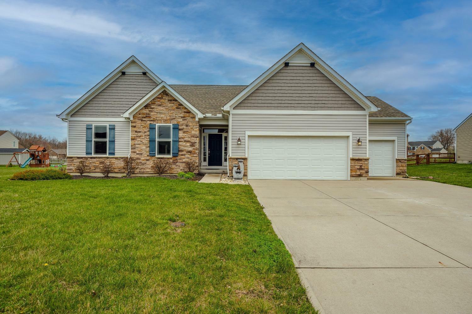 Property Photo: 6132 Royal Garden Ct OH 45044