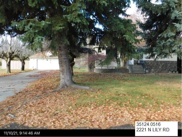 Property Photo: 2221 N Lily Rd WA 99212