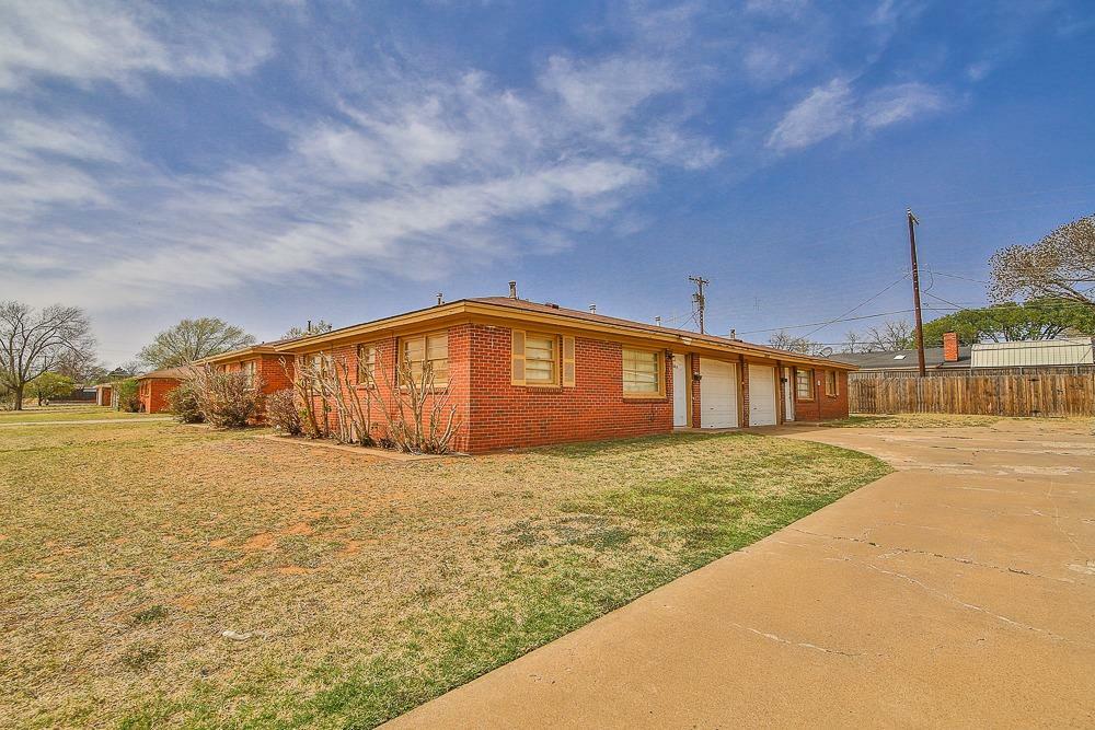 Property Photo: 2336 62nd Street TX 79412