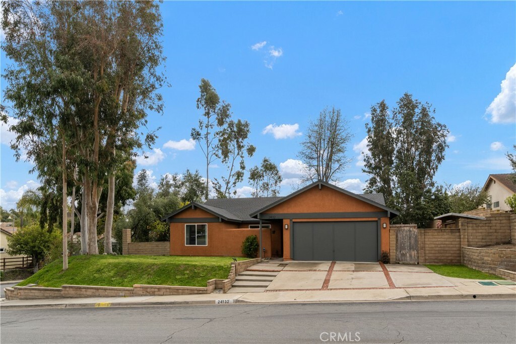 Property Photo:  24132 Amurro Drive  CA 92691 