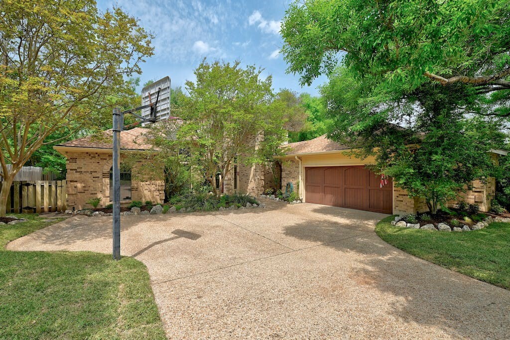 Property Photo:  611 Cutty Trail  TX 78734 