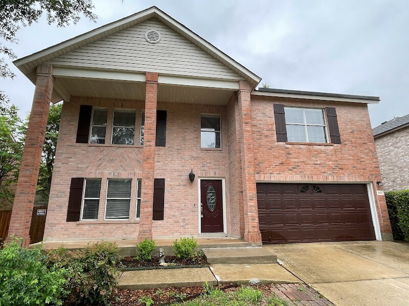 Property Photo:  1825 Red Rock Drive  TX 78665 