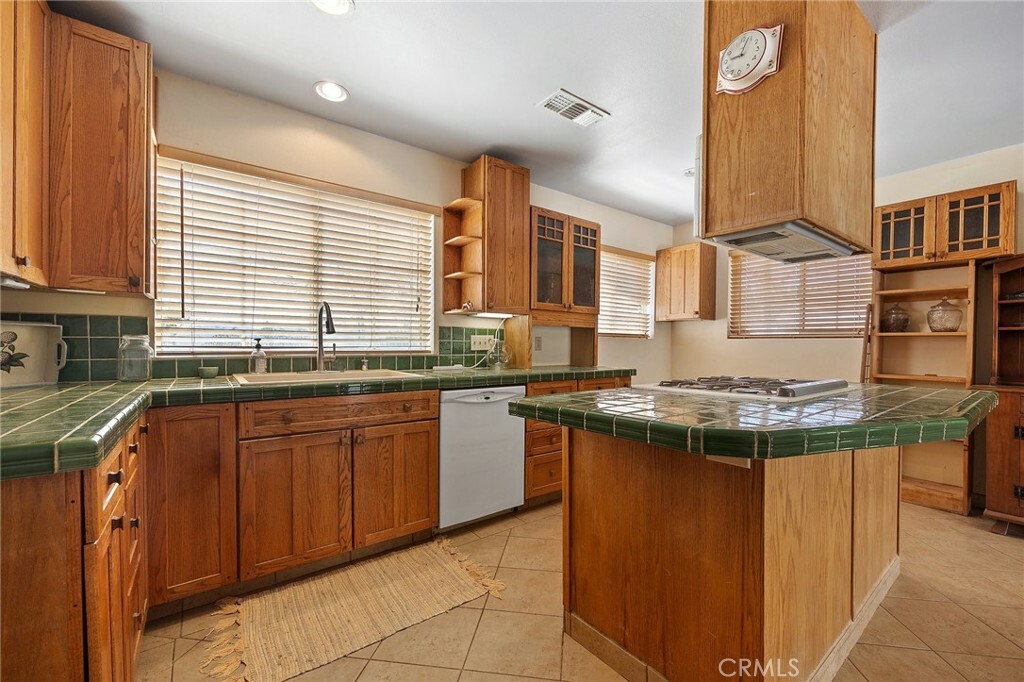 Property Photo:  56984 Griffis Road  CA 92284 