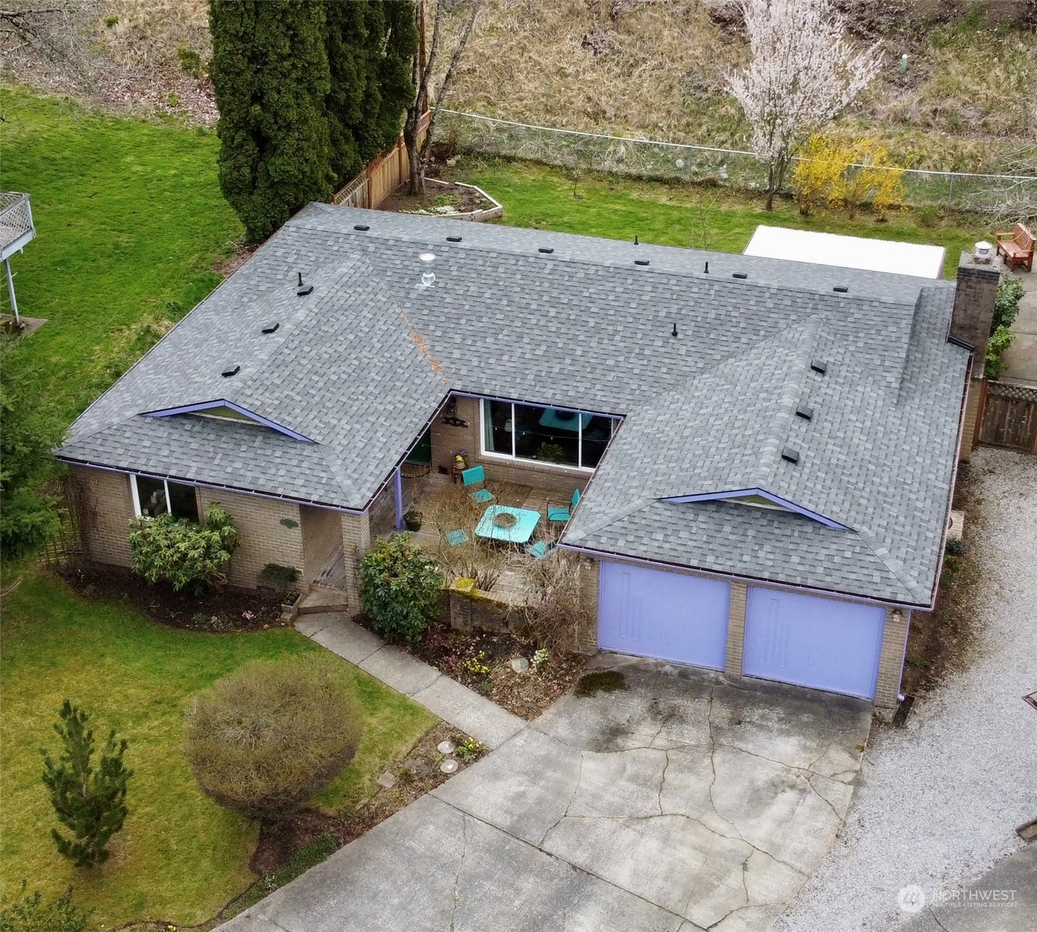 Property Photo:  2416 Alvarado Drive  WA 98229 