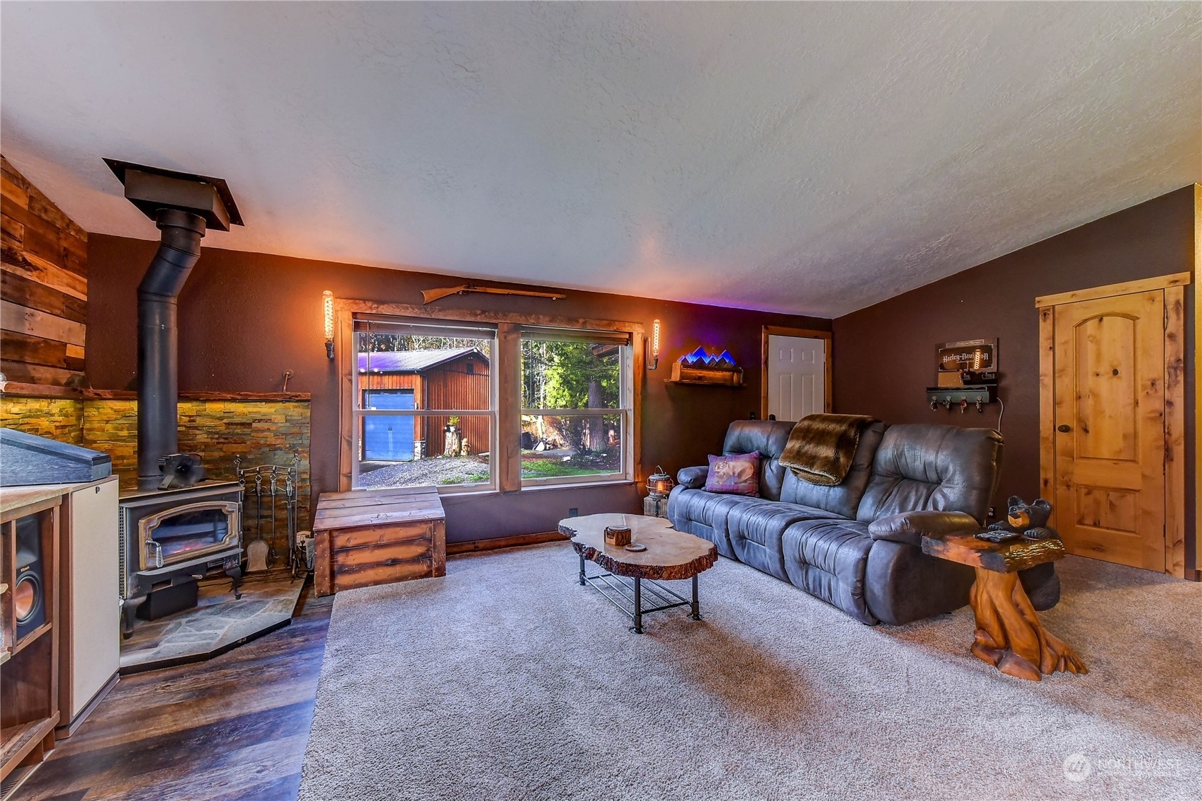Property Photo: 11211 94th Street NE WA 98258
