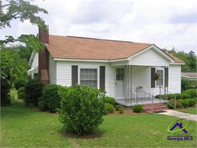 Property Photo:  99 Fourth Street  GA 31017 