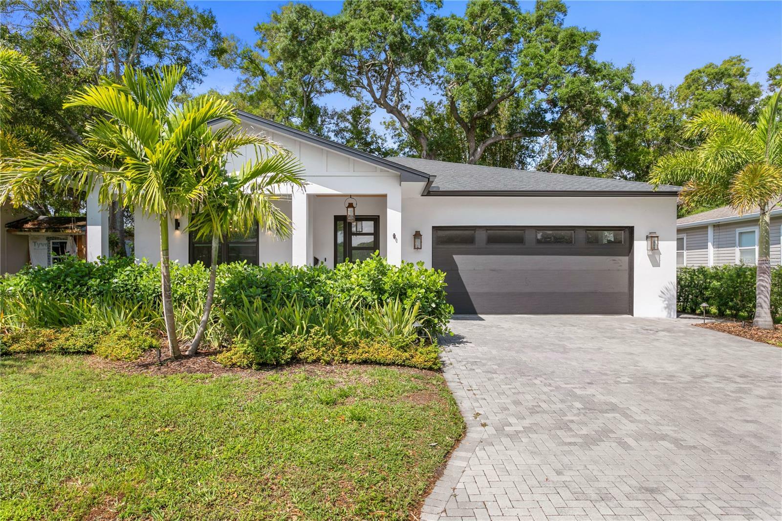 Property Photo:  3240 14th Street N  FL 33704 