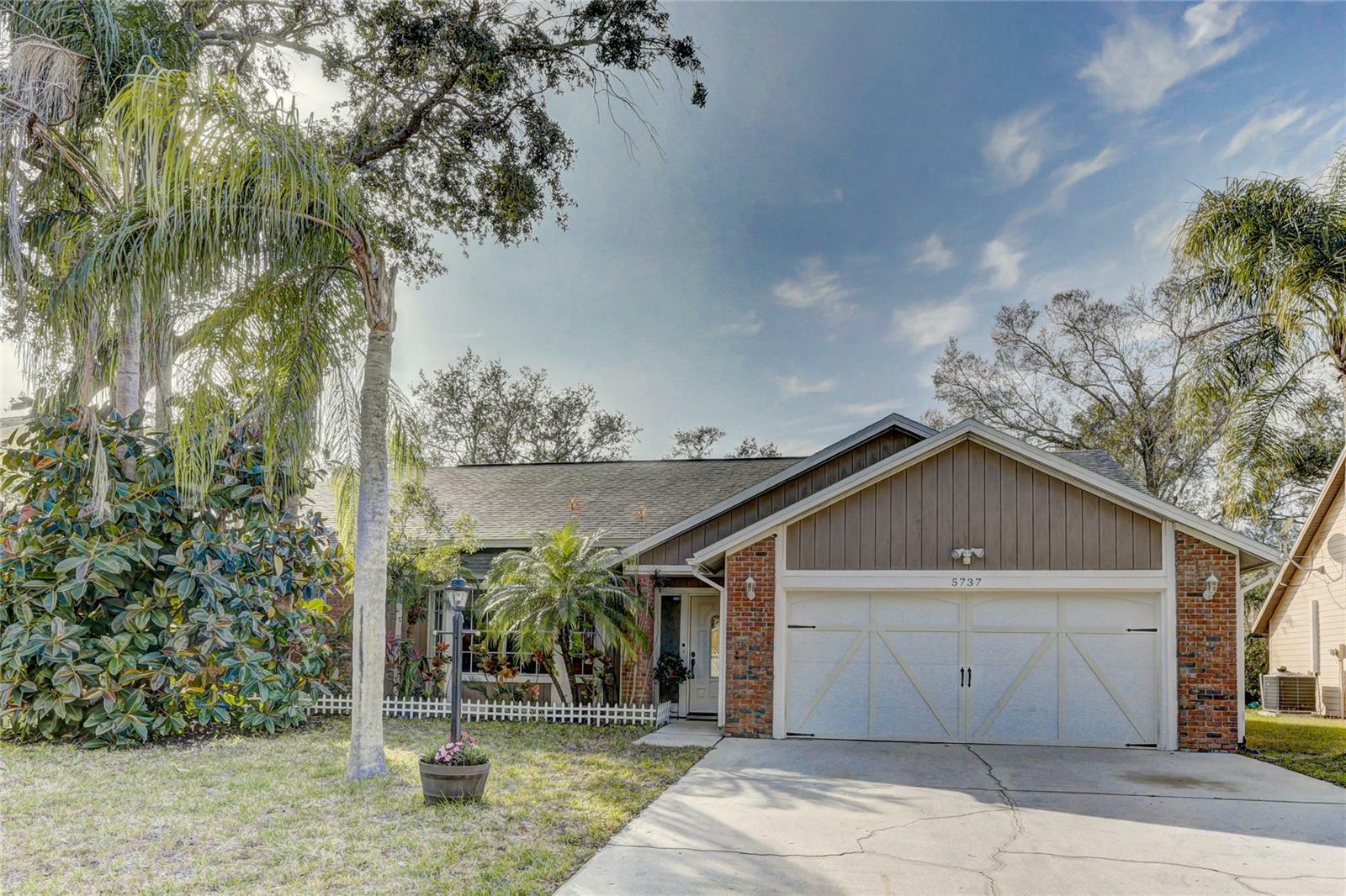 Property Photo:  5737 Forester Lake Drive  FL 34243 