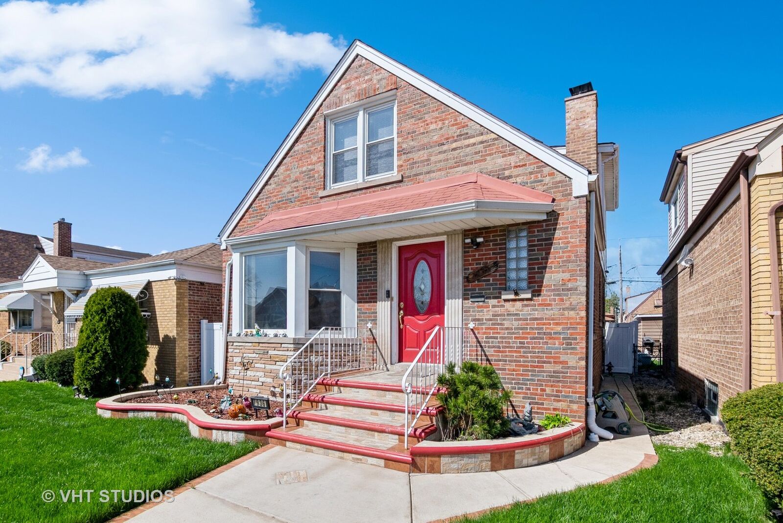 Property Photo: 7936 S Francisco Avenue IL 60652