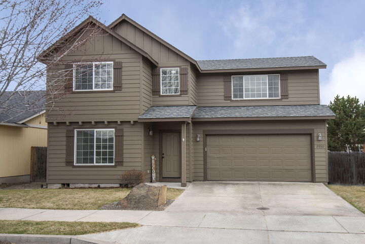 2930 SW Deschutes Avenue  Redmond OR 97756 photo