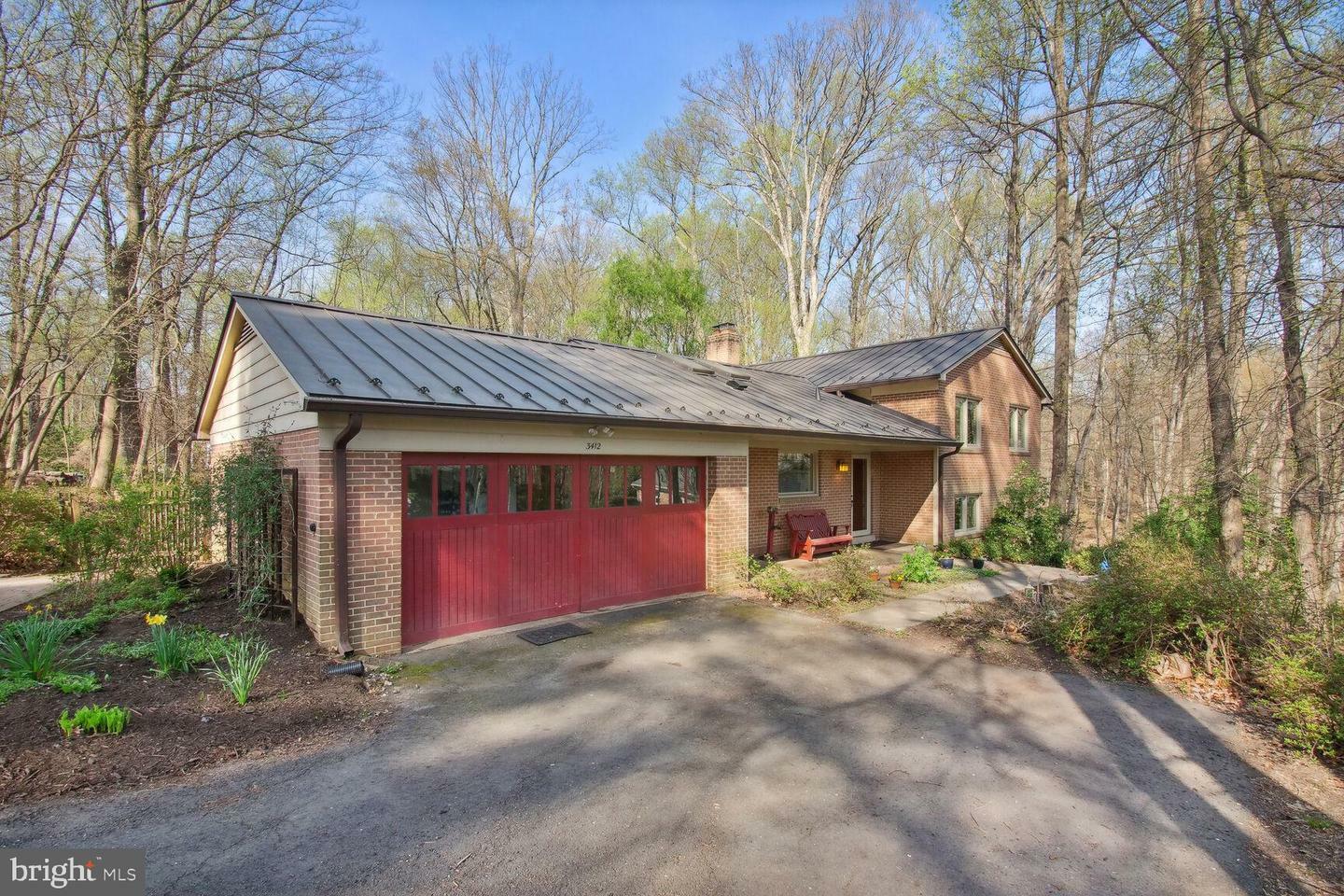 Property Photo: 3412 Hickory Hills Drive VA 22124
