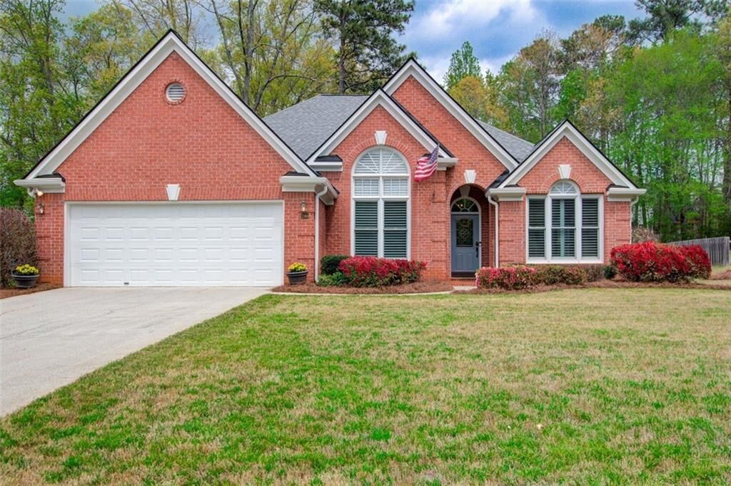 Property Photo:  280 Providence Oaks Circle  GA 30009 