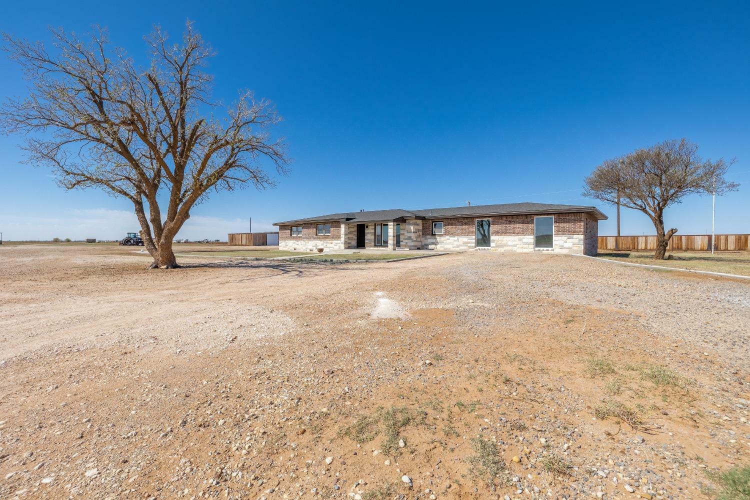 Property Photo:  3009 County Road 5500  TX 79415 