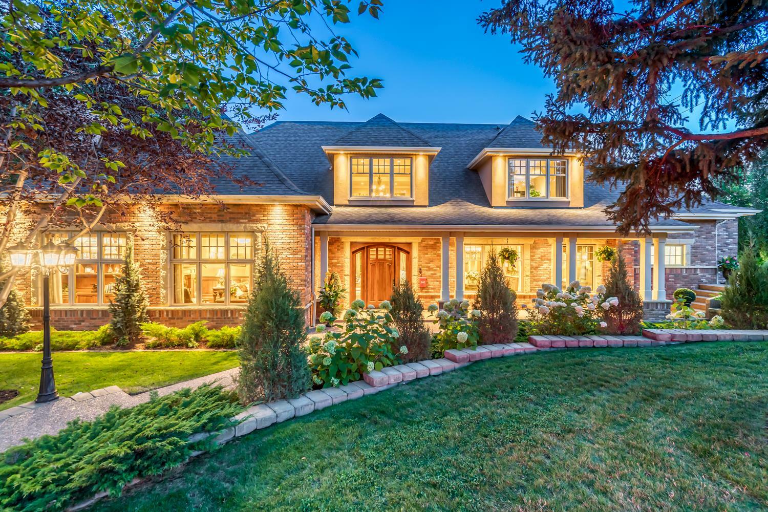 Property Photo: 113 Massey Place SW AB T2V2G7