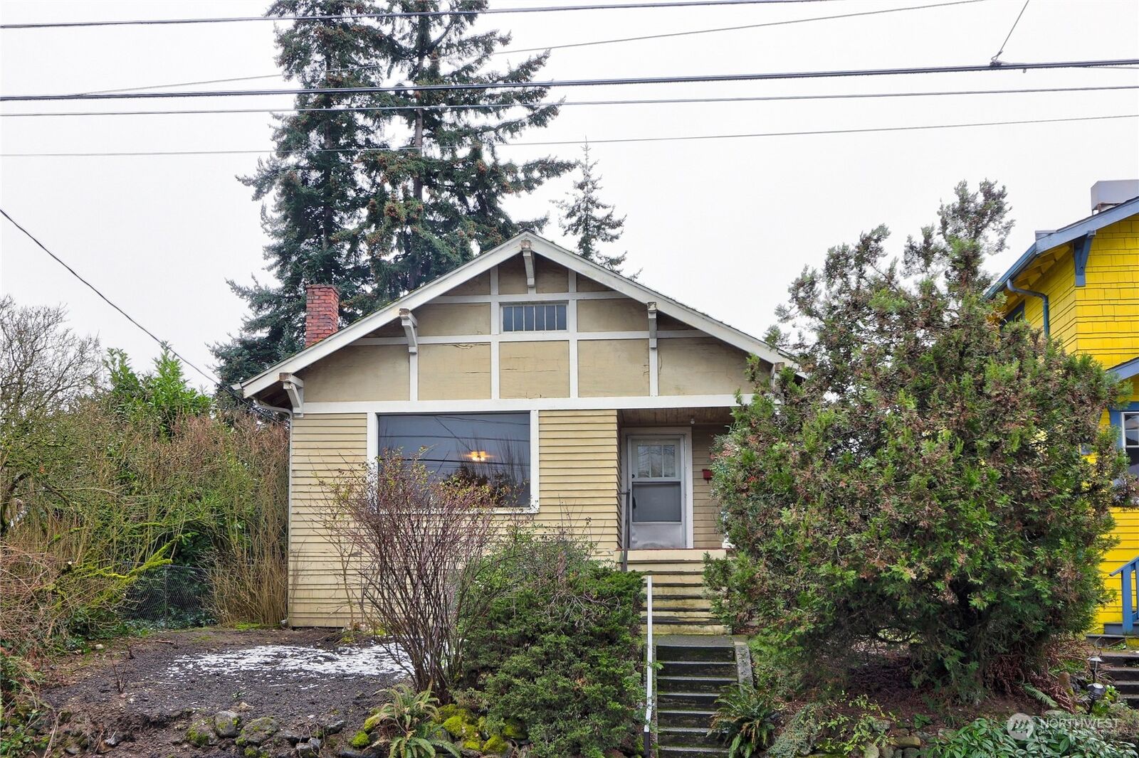 Property Photo:  147 NE 51st Street  WA 98105 