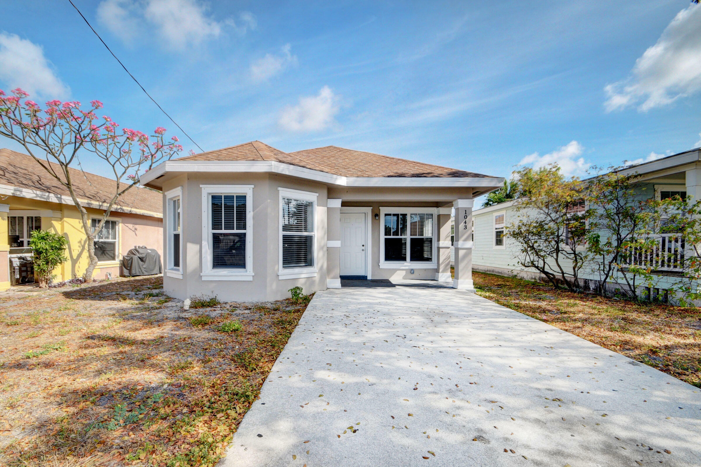 Property Photo:  1043 22nd Street  FL 33407 