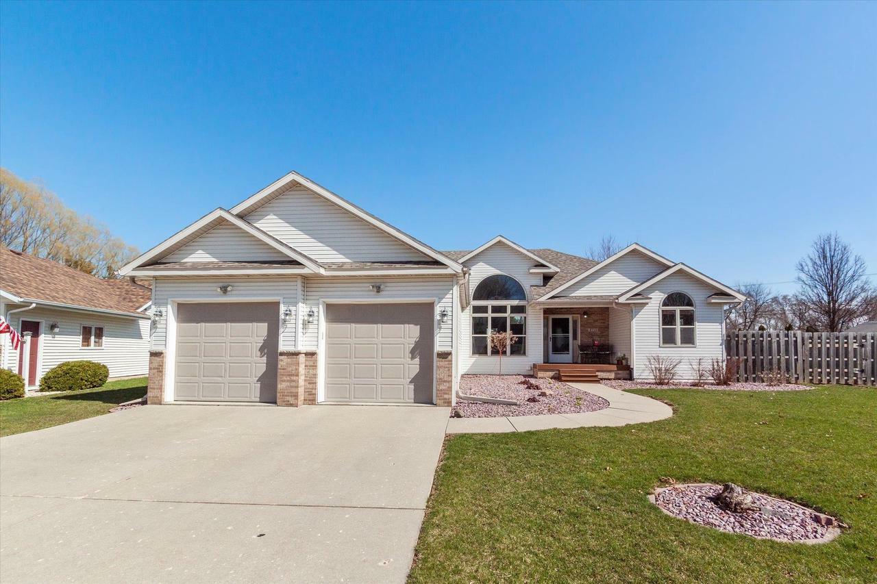 Property Photo:  4710 Sumpter Dr  WI 53563 