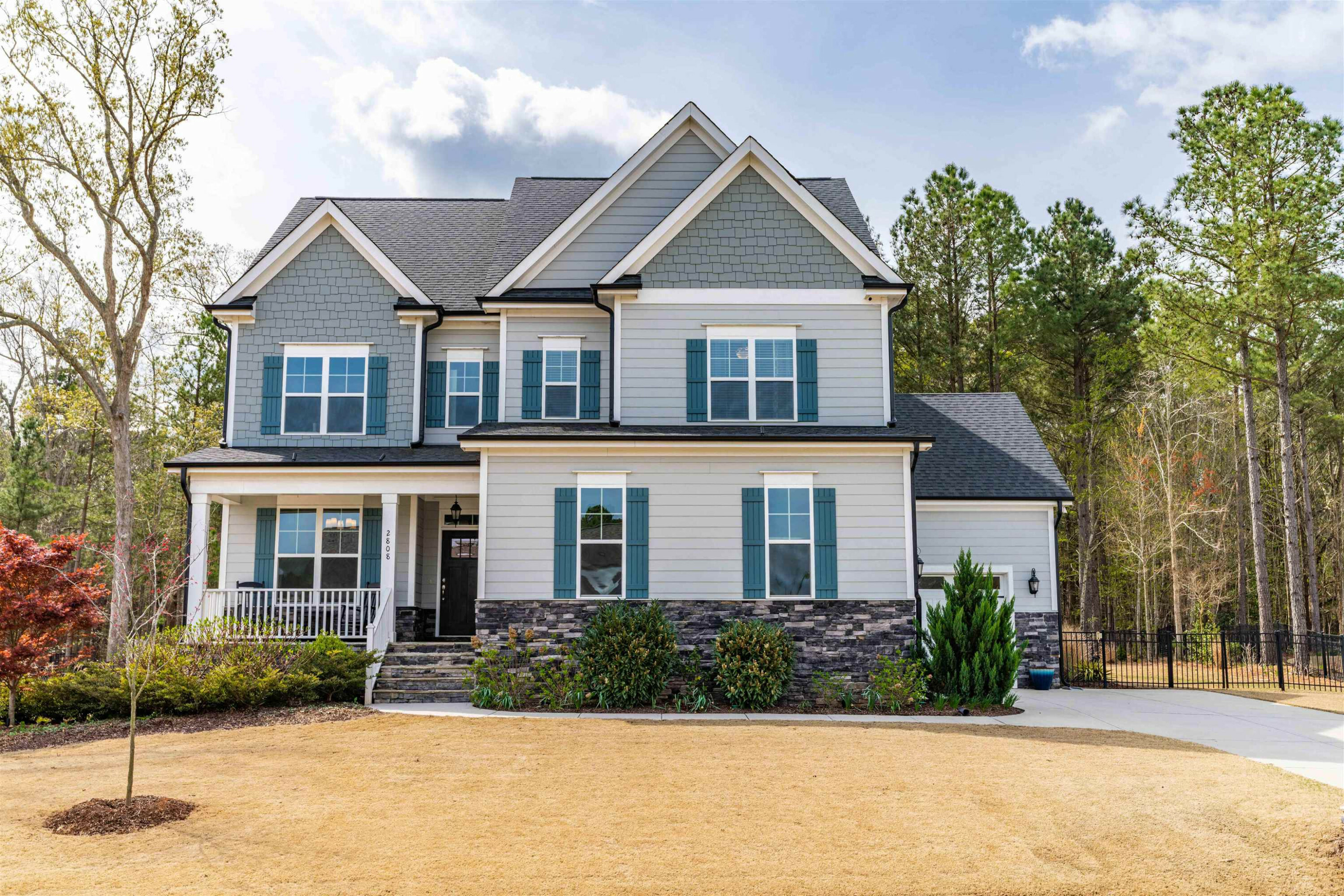 Property Photo: 2808 Oxford Bluff Drive NC 27587