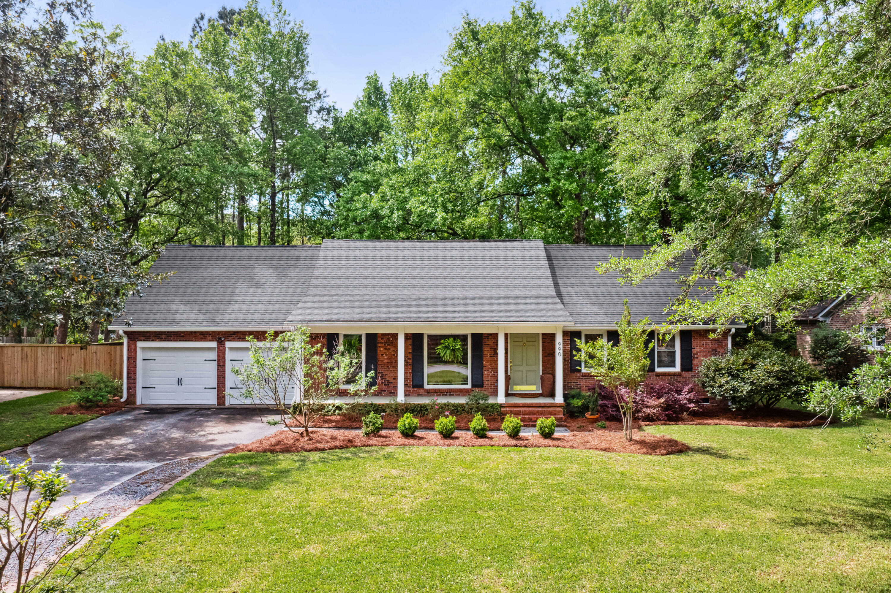 Property Photo: 990 Colonial Drive SC 29464