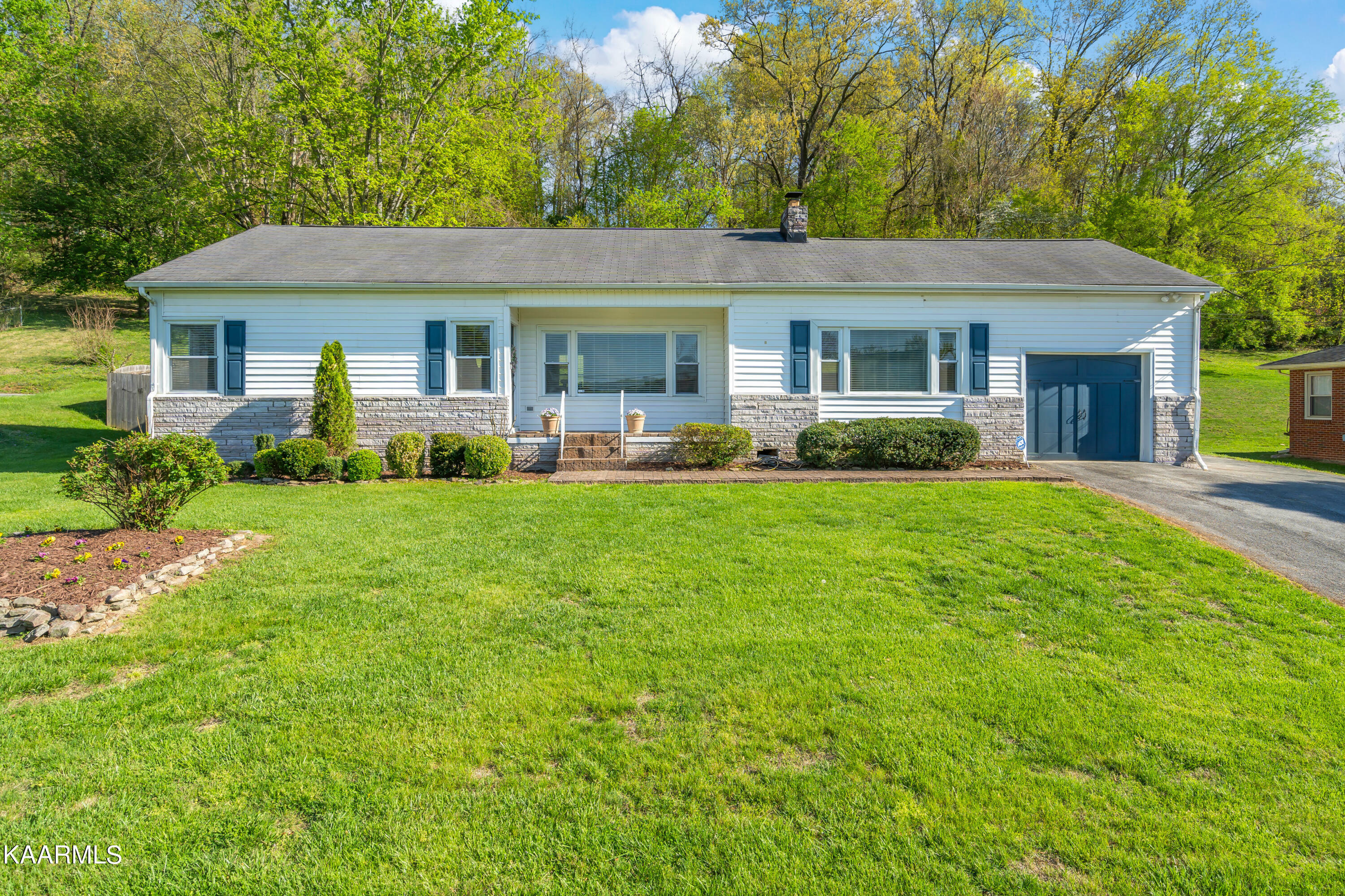 Property Photo:  4918 Spring Valley Drive  TN 37917 