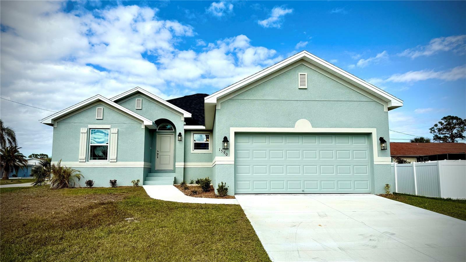 Property Photo:  1590 Royal Road  FL 34293 