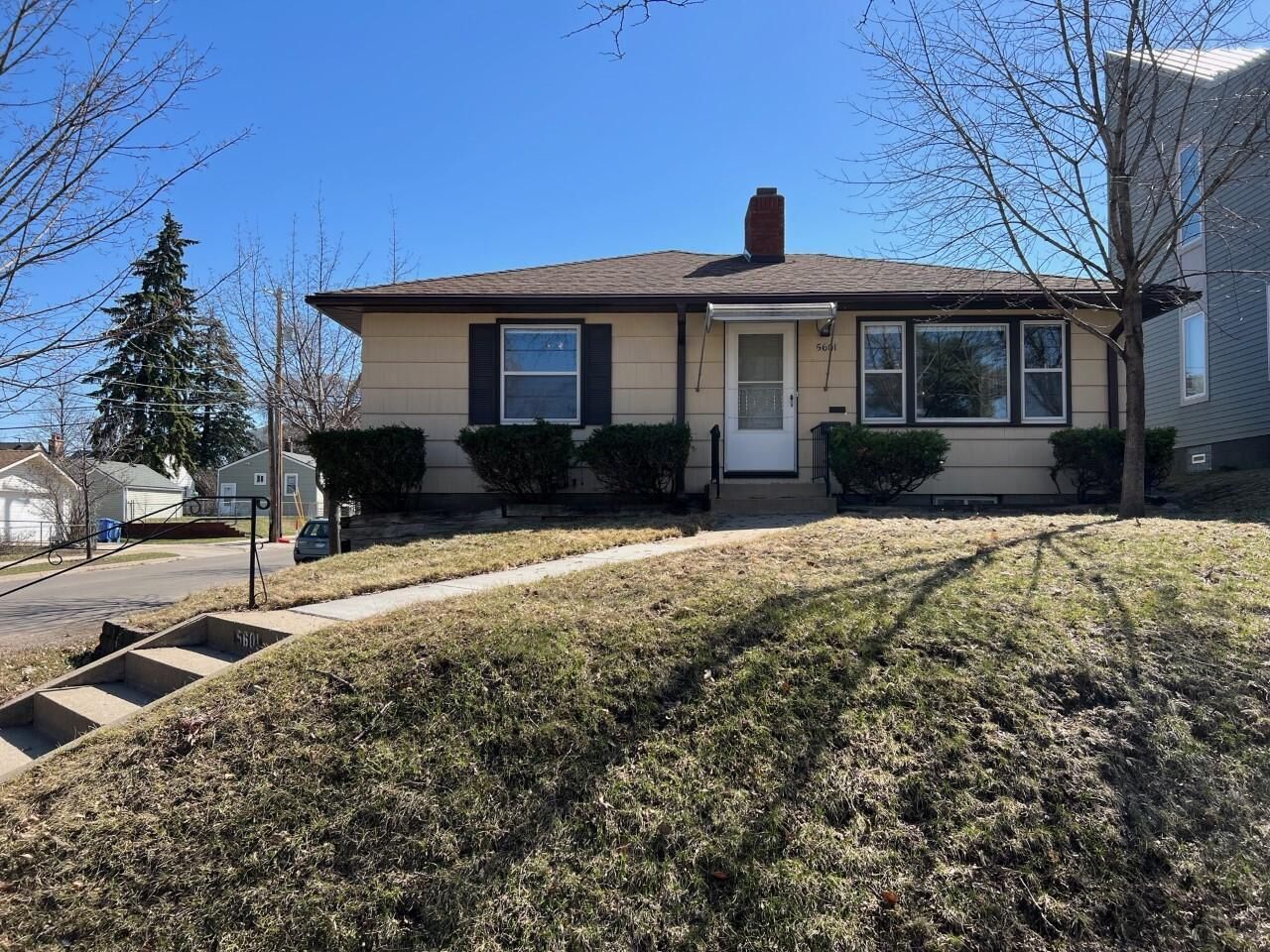 Property Photo:  5601 45th Avenue S  MN 55417 