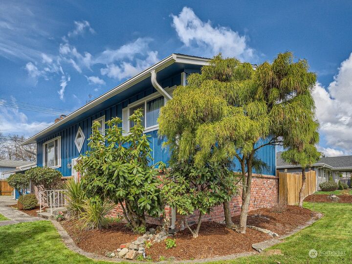 Property Photo:  1350 S Woodlawn Street  WA 98465 