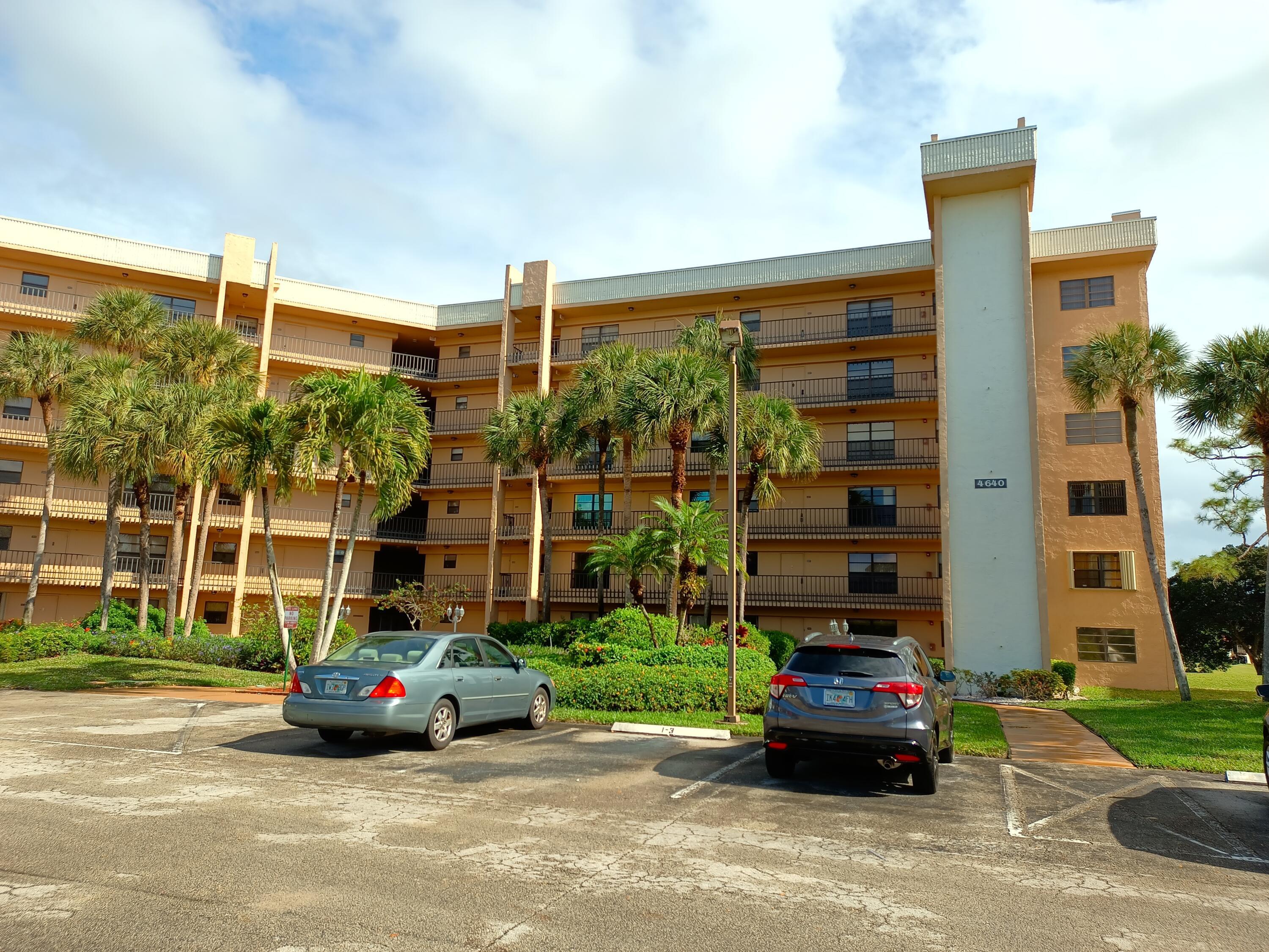 Property Photo: 4640 W Lucerne Lakes Boulevard 307 FL 33467