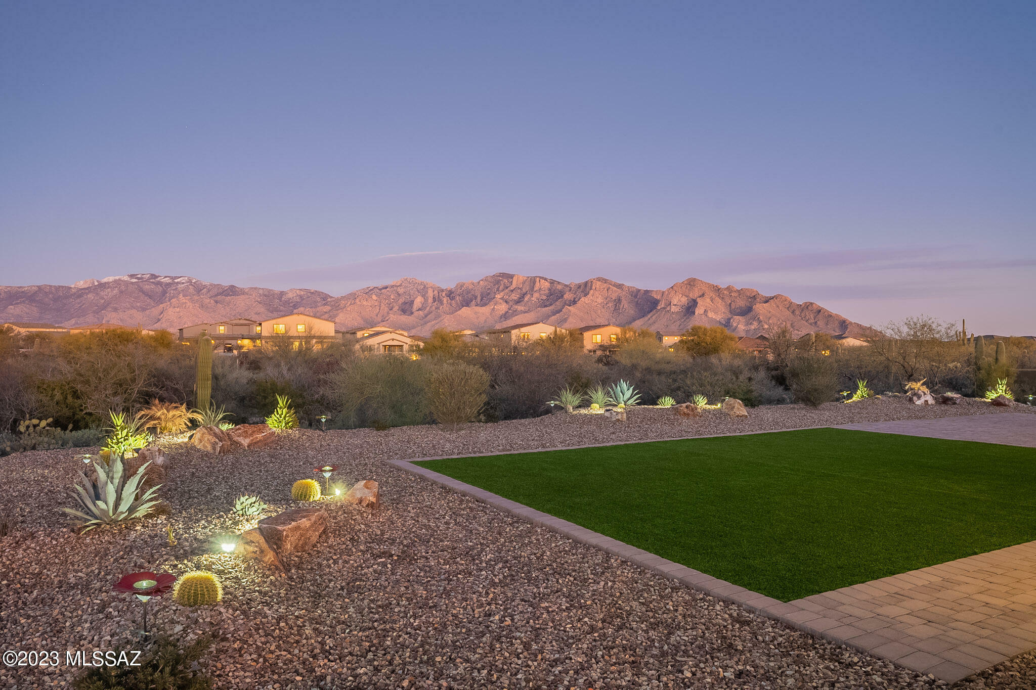 Property Photo: 2390 W Indigo Sky Place AZ 85742