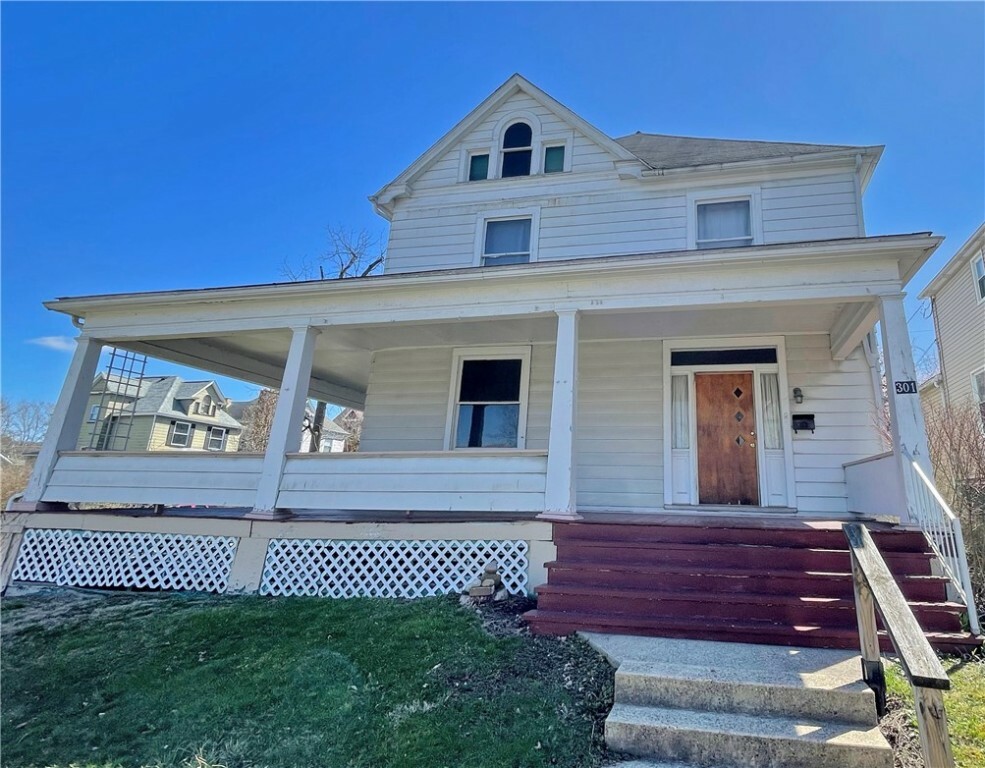 Property Photo:  301 Hancock Ave  PA 15690 