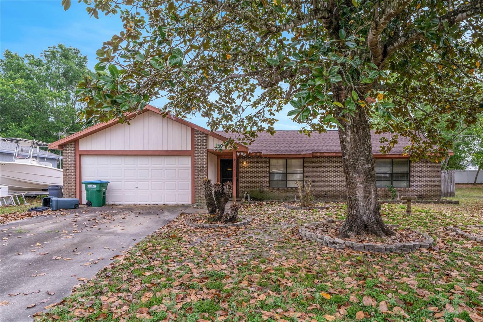 Property Photo:  2911 Burlington Avenue  FL 32738 