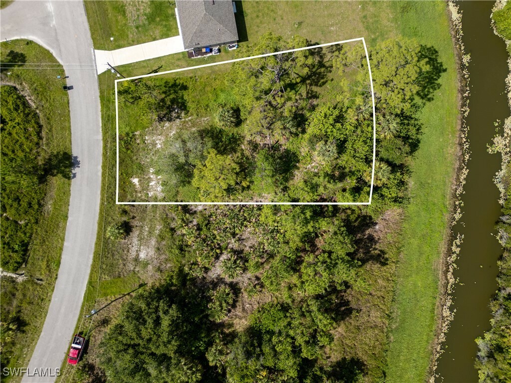 Property Photo: Bannock Circle FL 34288