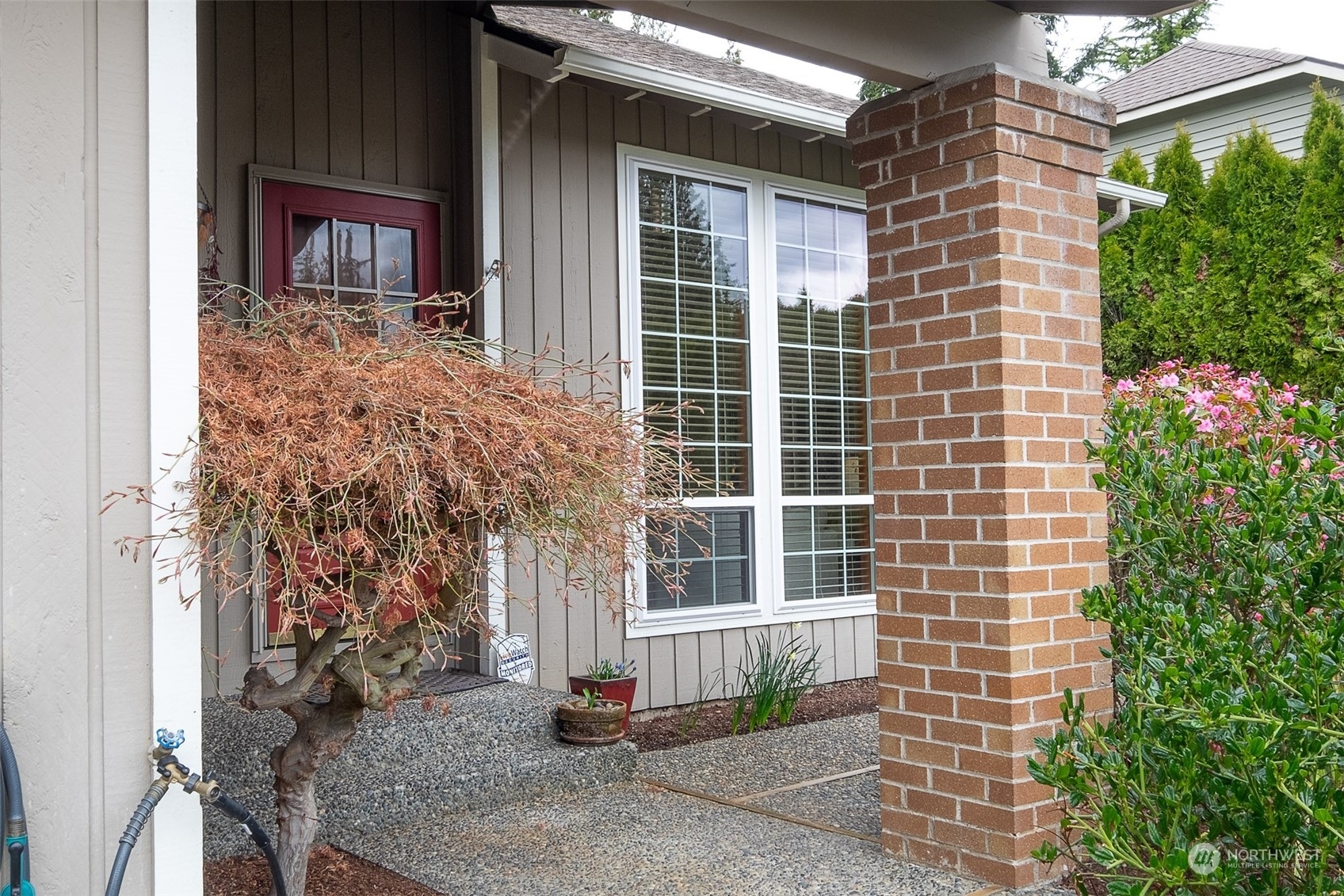 Property Photo:  26913 Avon Court  WA 98032 