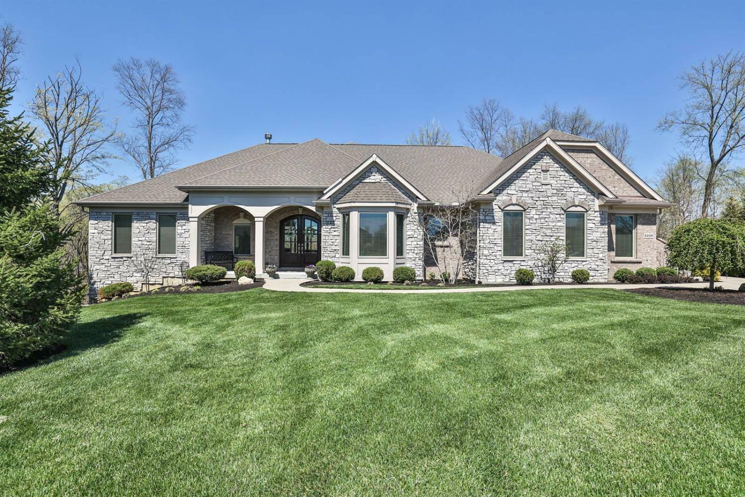 Property Photo: 5109 Meadowview Ln OH 45065
