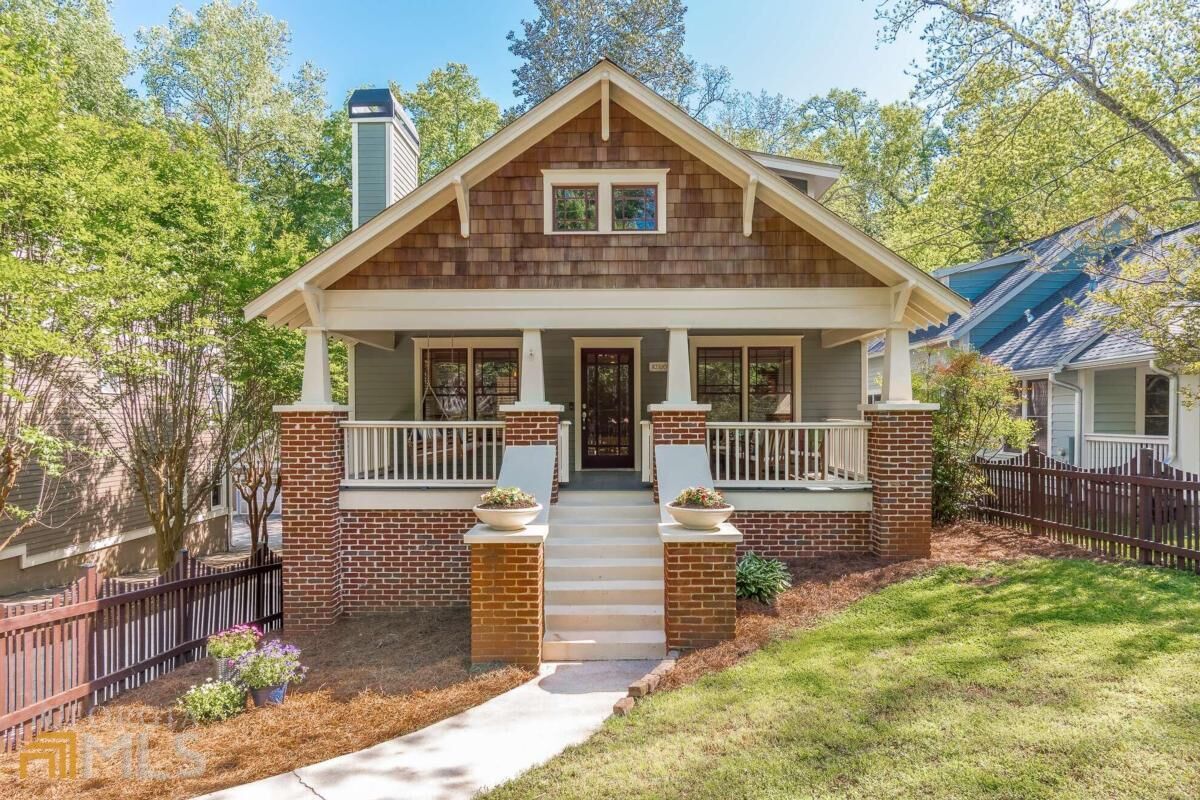 Property Photo: 2149 Oakview Road SE GA 30317