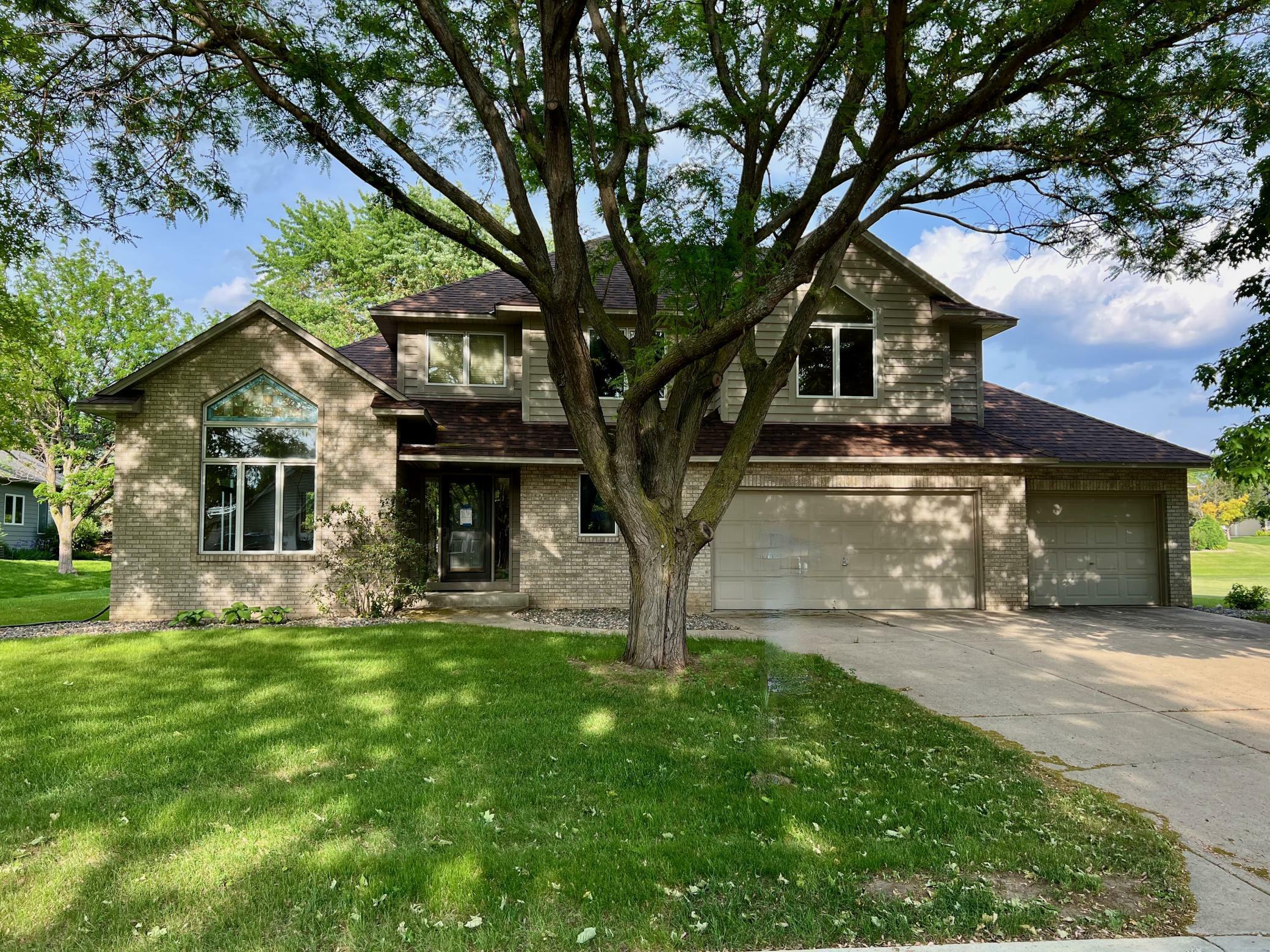 Property Photo:  701 Primrose Court  MN 55057 