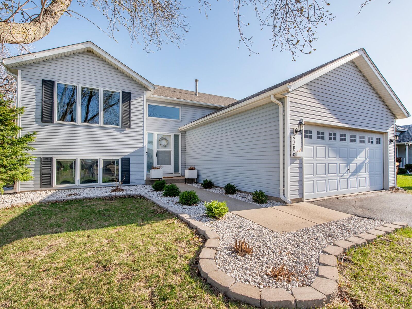 Property Photo: 9386 W 125th Street MN 55378