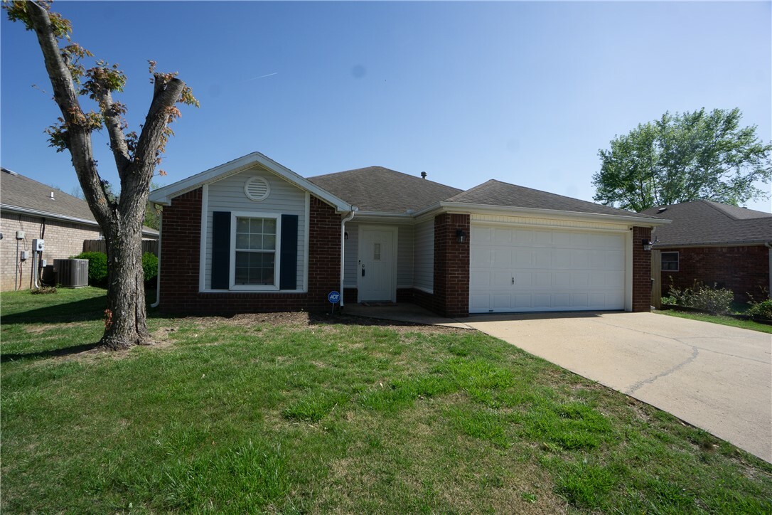 3817 W Gardenia Drive  Fayetteville AR 72704 photo