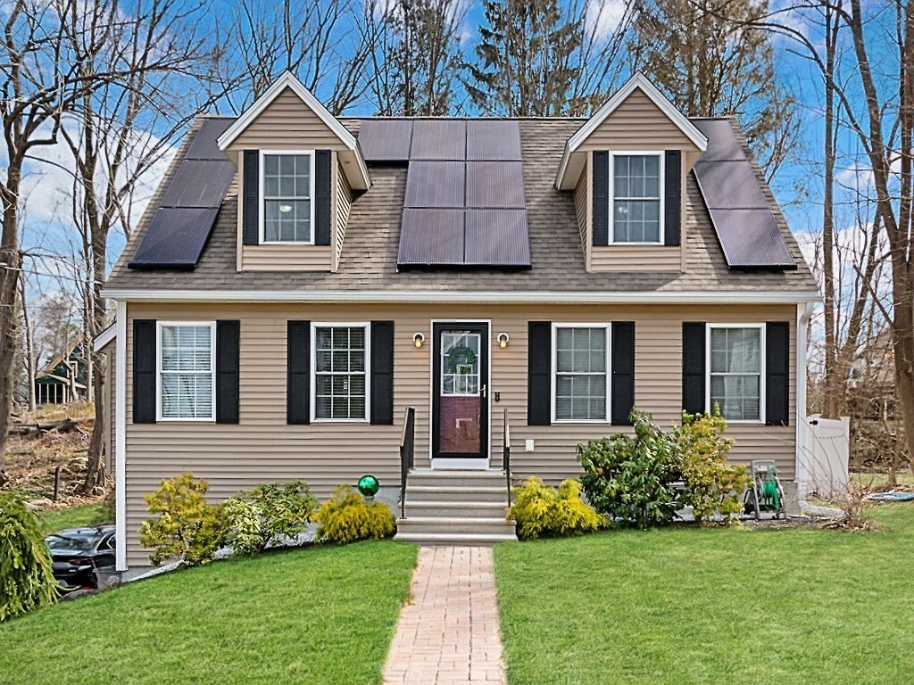 Property Photo: 7 Stuart St MA 01440