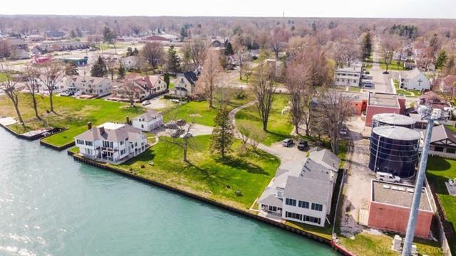 Property Photo:  1516 St Clair River  MI 48001 