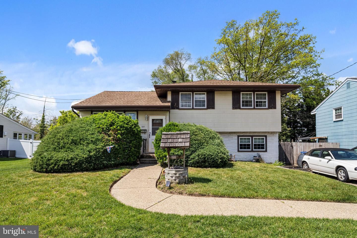 Property Photo:  68 Pleasant Valley Drive  NJ 08096 