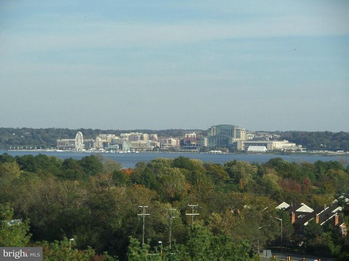 2059 Huntington Avenue 1409  Alexandria VA 22303 photo