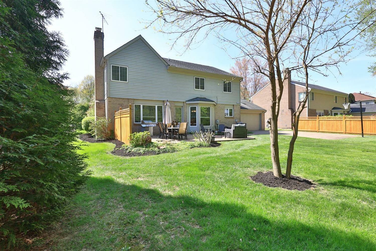 Property Photo: 956 Nottingham Drive OH 45255