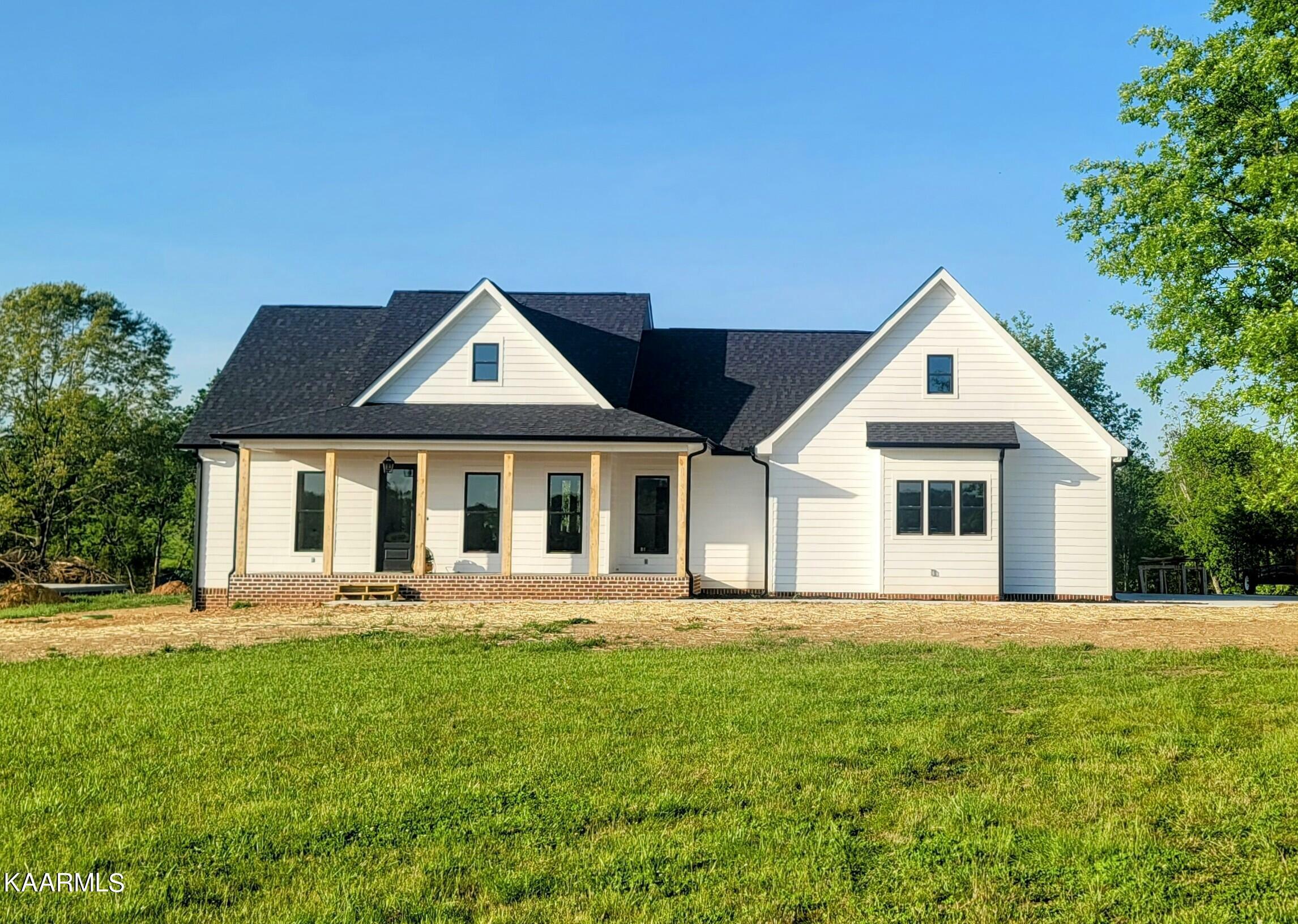 Property Photo: 760 Espalier Drive TN 37322