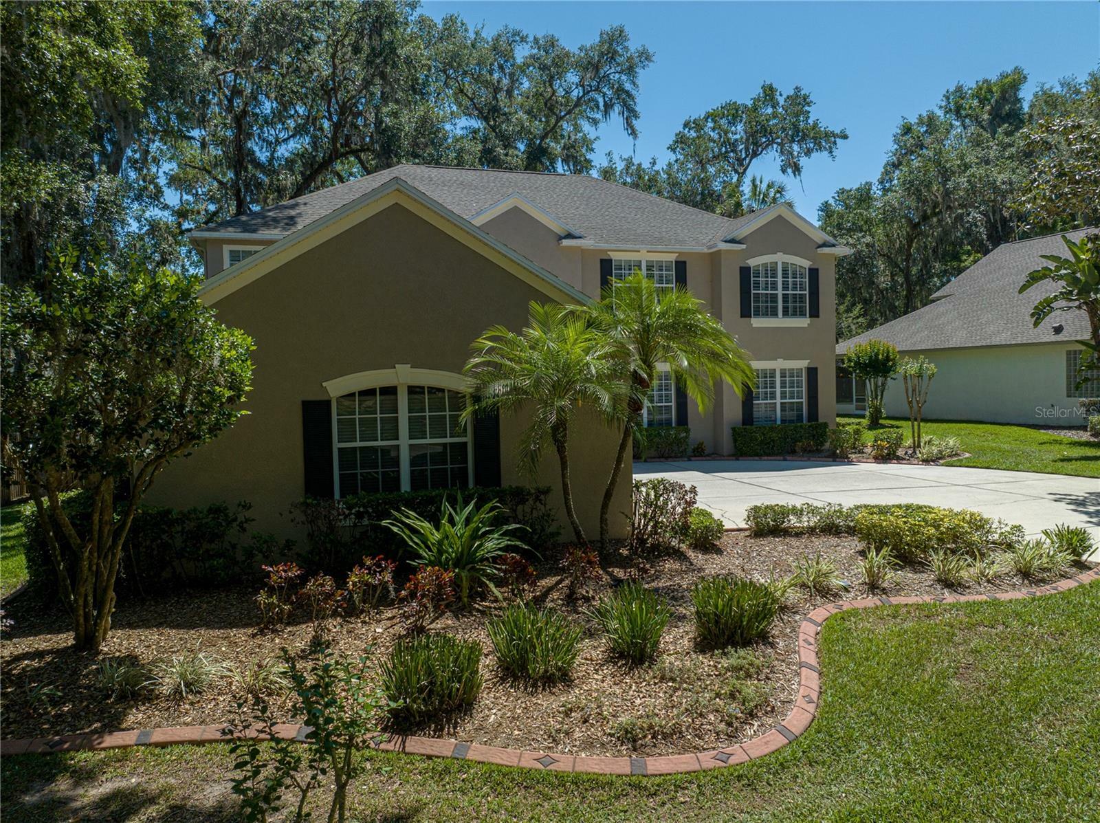 Property Photo: 304 Red Elm Place FL 33584