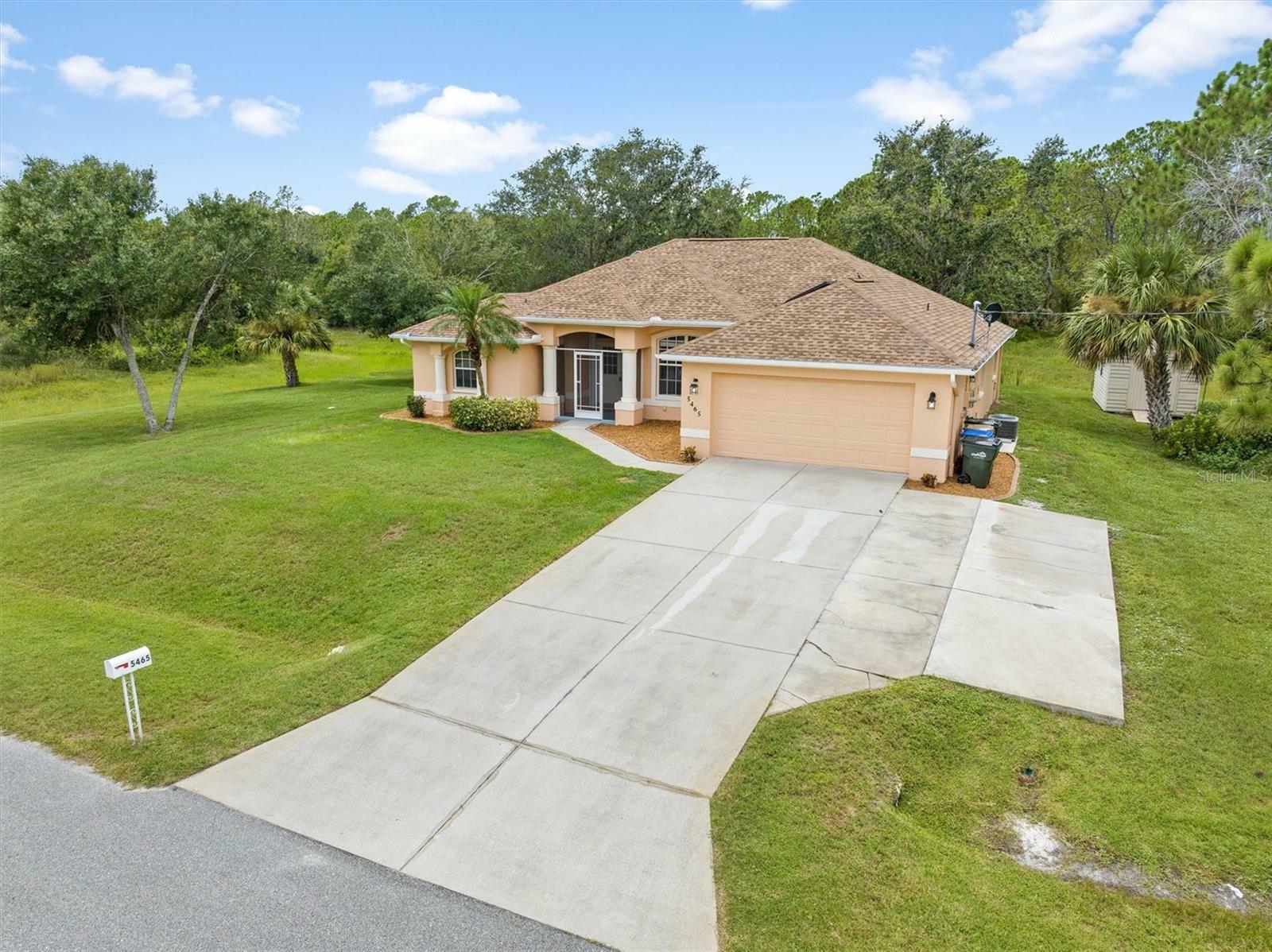 Property Photo:  5465 Trumpet Street  FL 34291 