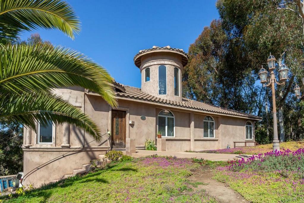 Property Photo:  537 Hoover Drive  CA 92054 