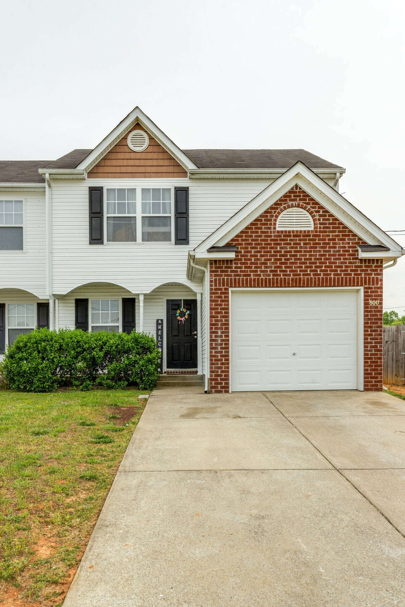 Property Photo:  800 Chilhowee Ct  TN 37167 