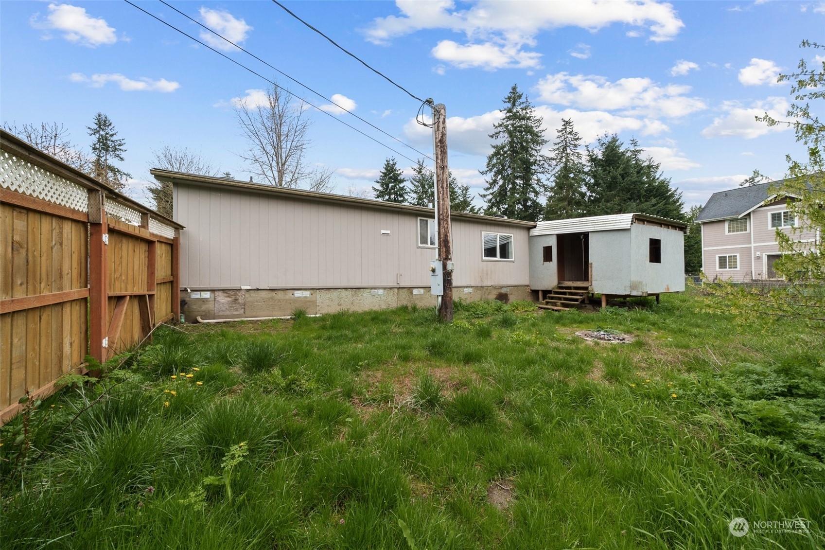 Property Photo: 15808 84th Avenue E WA 98375